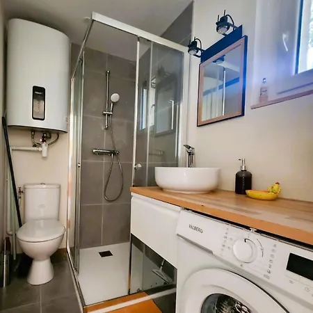 Che Michel Yourehosthelper * Saint-Raphaël