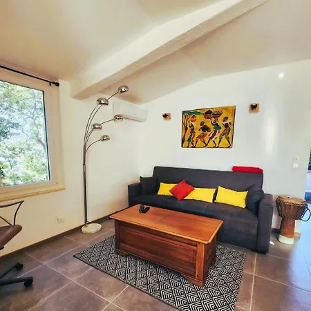 Che Michel Yourehosthelper Appartement *